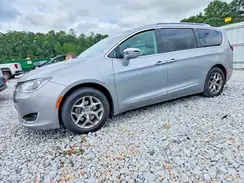 2C4RC1GG2JR276095 2018 CHRYSLER PACIFICA