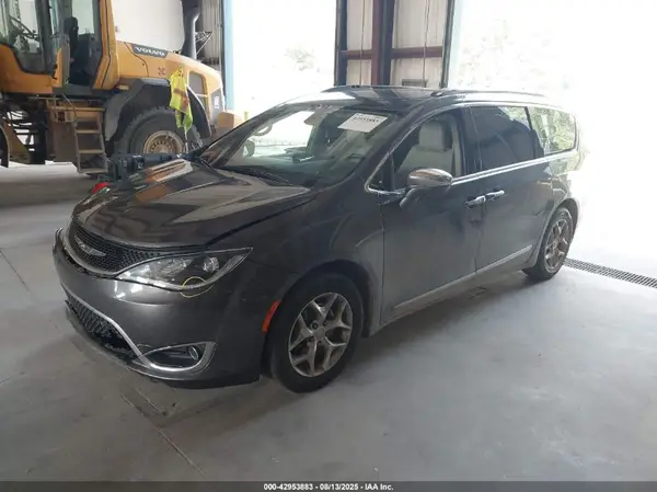 2C4RC1GG2JR351118 2018 CHRYSLER PACIFICA - Image 2
