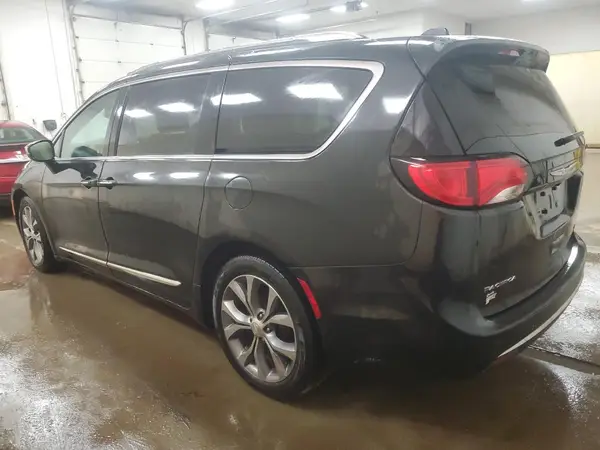 2C4RC1GG2JR353046 2018 CHRYSLER PACIFICA - Image 2