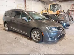 2C4RC1GG2JR357615 2018 CHRYSLER PACIFICA