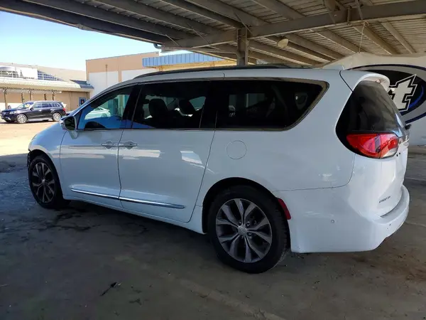 2C4RC1GG2JR358022 2018 CHRYSLER PACIFICA - Image 2