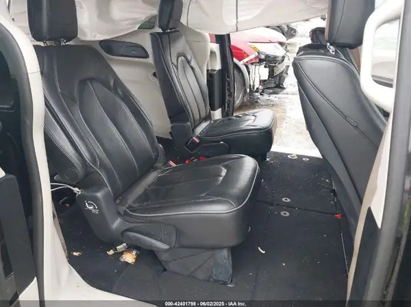 2C4RC1GG2KR549571 2019 CHRYSLER PACIFICA - Image 8