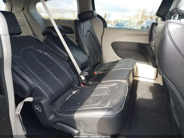 2C4RC1GG2KR574910 2019 CHRYSLER PACIFICA - Image 8