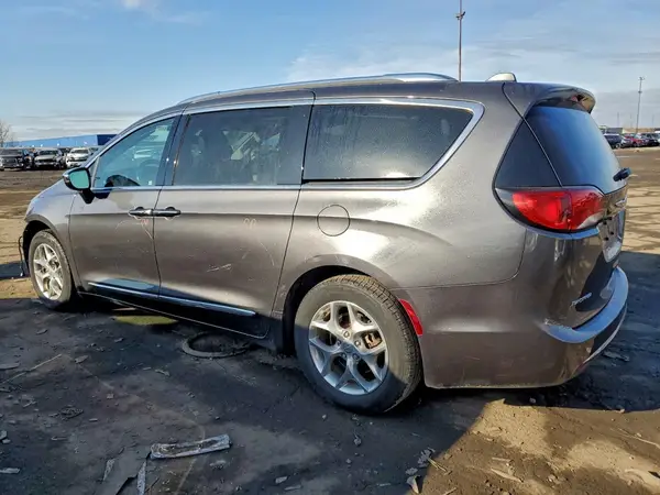 2C4RC1GG2KR576463 2019 CHRYSLER PACIFICA - Image 2