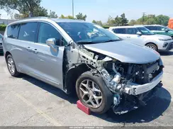 2C4RC1GG2KR655423 2019 CHRYSLER PACIFICA