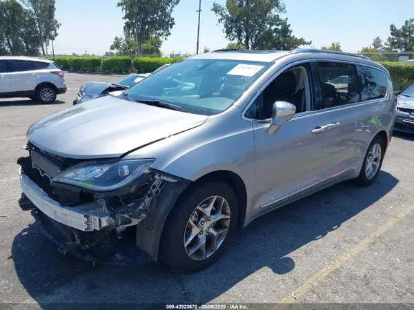 2C4RC1GG2KR655423 2019 CHRYSLER PACIFICA - Image 2
