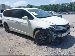 2C4RC1GG2KR746756 2019 CHRYSLER PACIFICA