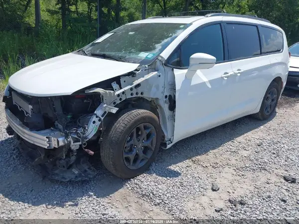 2C4RC1GG2KR746756 2019 CHRYSLER PACIFICA - Image 2