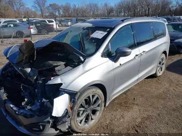 2C4RC1GG2LR109058 2020 CHRYSLER PACIFICA - Image 2