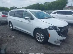 2C4RC1GG2LR175979 2020 CHRYSLER PACIFICA