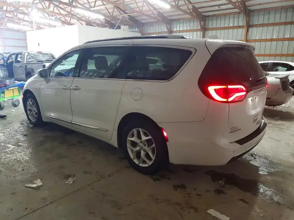 2C4RC1GG2LR176064 2020 CHRYSLER PACIFICA - Image 2