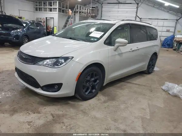 2C4RC1GG2LR217048 2020 CHRYSLER PACIFICA - Image 2