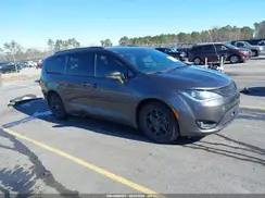 2C4RC1GG2LR269618 2020 CHRYSLER PACIFICA