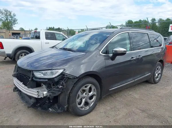 2C4RC1GG2PR582125 2023 CHRYSLER PACIFICA - Image 2
