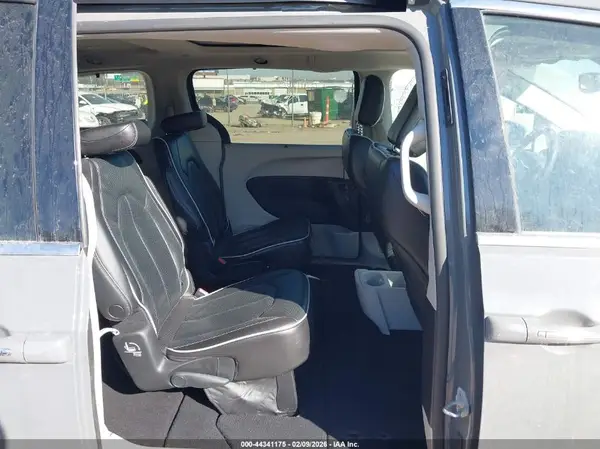 2C4RC1GG2PR612949 2023 CHRYSLER PACIFICA - Image 8