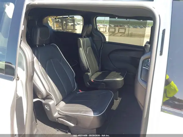 2C4RC1GG2SR526467 2025 CHRYSLER PACIFICA - Image 8
