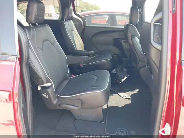 2C4RC1GG2TR161564 2026 CHRYSLER PACIFICA - Image 8