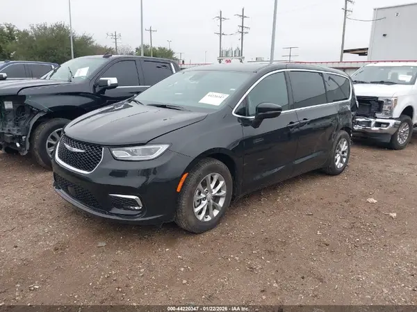 2C4RC1GG2TR179644 2026 CHRYSLER PACIFICA - Image 2