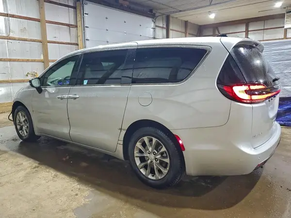 2C4RC1GG2TR182480 2026 CHRYSLER PACIFICA - Image 2