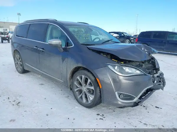 2C4RC1GG3HR510321 2017 CHRYSLER PACIFICA - Image 1