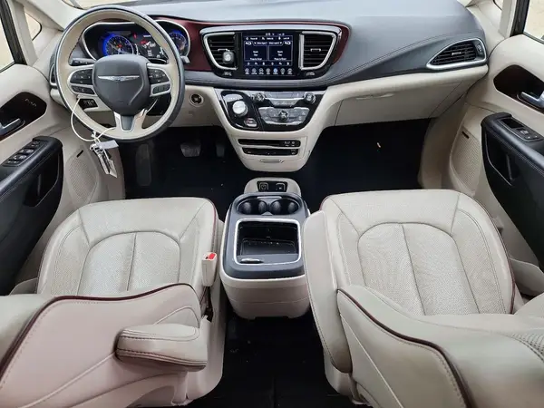 2C4RC1GG3HR526180 2017 CHRYSLER PACIFICA - Image 8