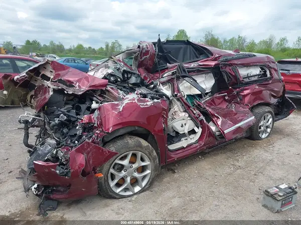 2C4RC1GG3HR531492 2017 CHRYSLER PACIFICA - Image 2