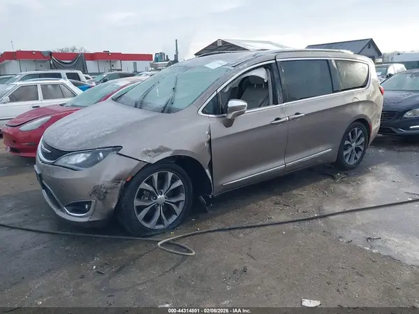 2C4RC1GG3HR559681 2017 CHRYSLER PACIFICA - Image 2