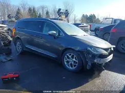 2C4RC1GG3HR569904 2017 CHRYSLER PACIFICA