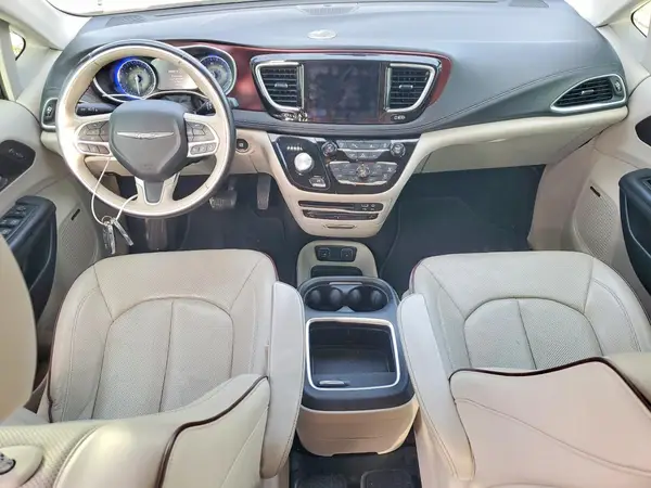 2C4RC1GG3HR585732 2017 CHRYSLER PACIFICA - Image 8