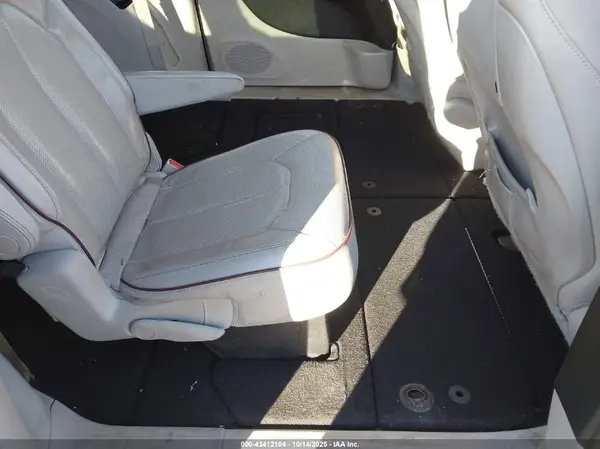 2C4RC1GG3HR591689 2017 CHRYSLER PACIFICA - Image 8