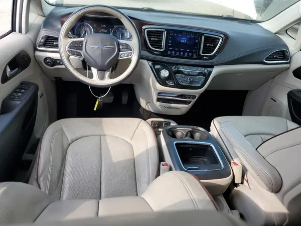 2C4RC1GG3HR607924 2017 CHRYSLER PACIFICA - Image 8