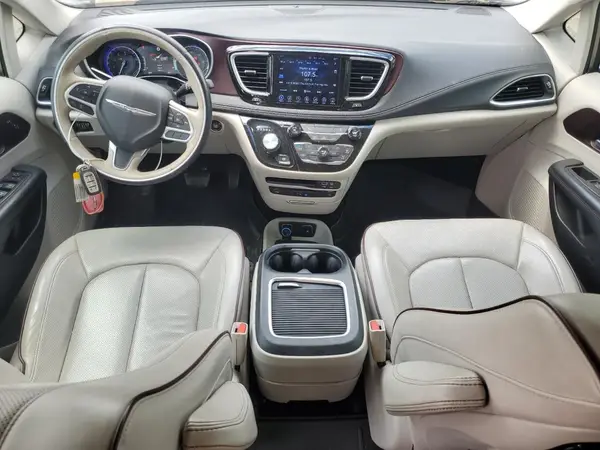 2C4RC1GG3HR616218 2017 CHRYSLER PACIFICA - Image 8
