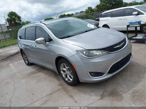 2C4RC1GG3HR620348 2017 CHRYSLER PACIFICA - Image 1