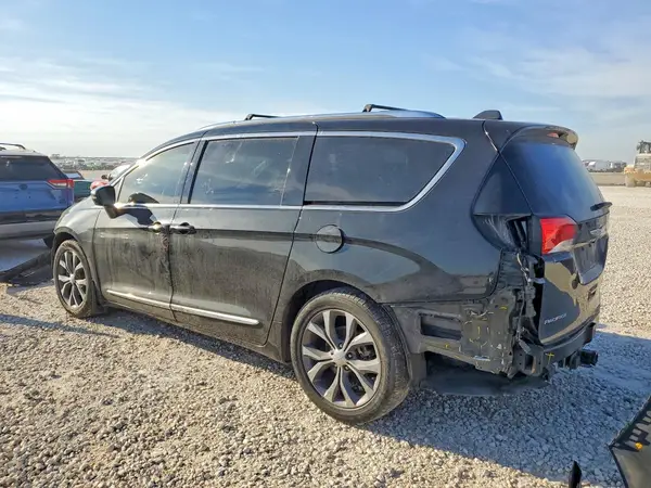 2C4RC1GG3HR623704 2017 CHRYSLER PACIFICA - Image 2