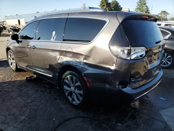 2C4RC1GG3HR634220 2017 CHRYSLER PACIFICA - Image 2