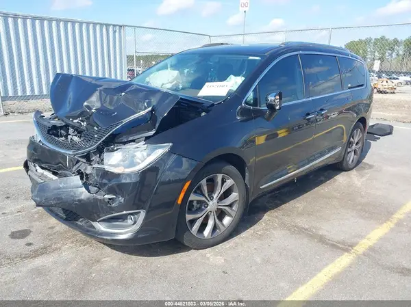 2C4RC1GG3HR665080 2017 CHRYSLER PACIFICA - Image 2