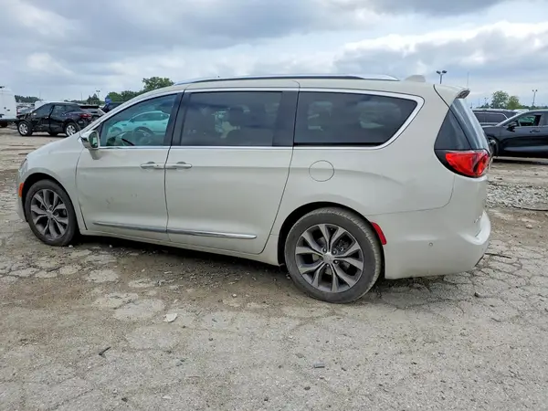 2C4RC1GG3HR683594 2017 CHRYSLER PACIFICA - Image 2