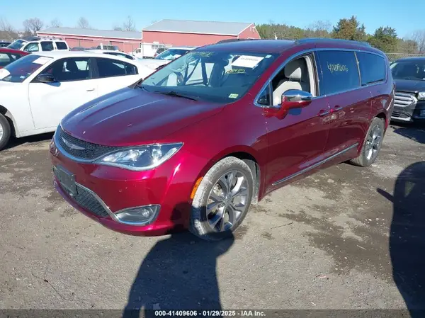 2C4RC1GG3HR684115 2017 CHRYSLER PACIFICA - Image 2