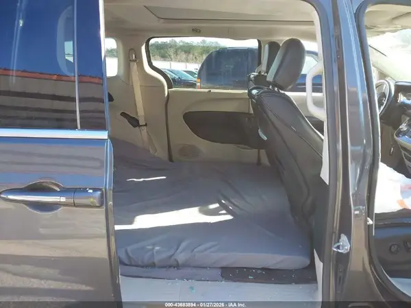 2C4RC1GG3HR704041 2017 CHRYSLER PACIFICA - Image 8