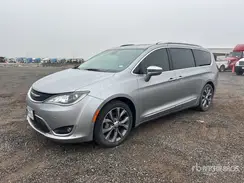 2C4RC1GG3HR705643 2017 CHRYSLER PACIFICA