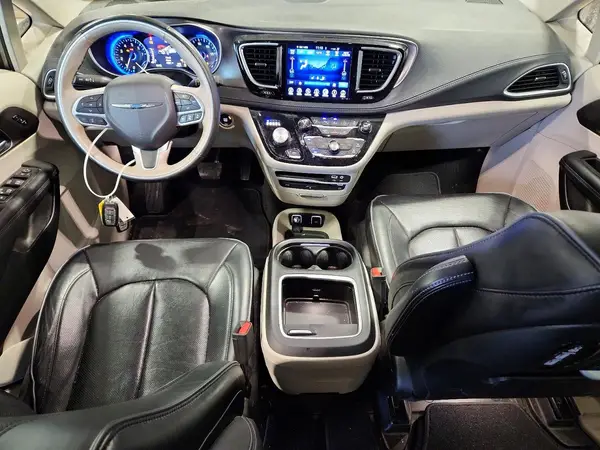 2C4RC1GG3HR729067 2017 CHRYSLER PACIFICA - Image 8