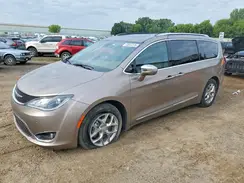 2C4RC1GG3HR747889 2017 CHRYSLER PACIFICA