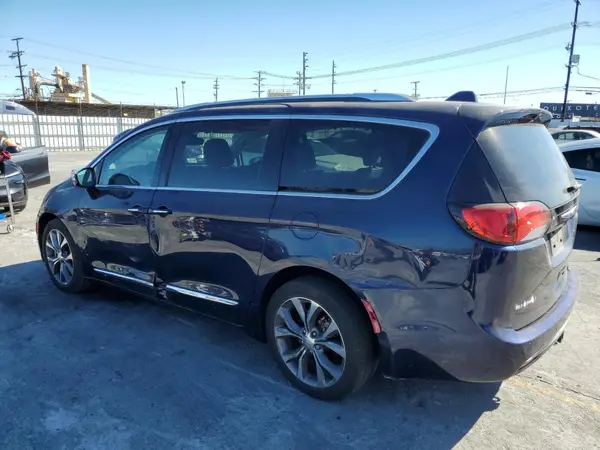 2C4RC1GG3HR748816 2017 CHRYSLER PACIFICA - Image 2