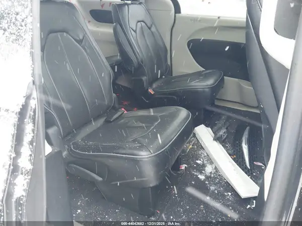 2C4RC1GG3HR752297 2017 CHRYSLER PACIFICA - Image 8