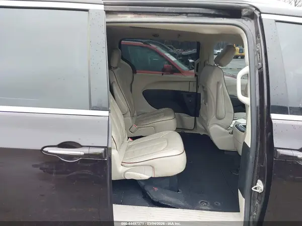 2C4RC1GG3HR804768 2017 CHRYSLER PACIFICA - Image 8