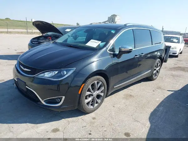 2C4RC1GG3HR804902 2017 CHRYSLER PACIFICA - Image 2