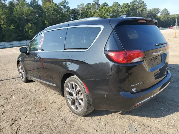 2C4RC1GG3HR835597 2017 CHRYSLER PACIFICA - Image 2