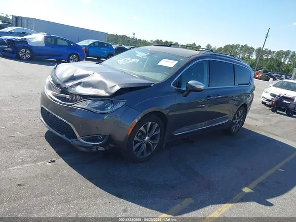 2C4RC1GG3HR837138 2017 CHRYSLER PACIFICA - Image 2