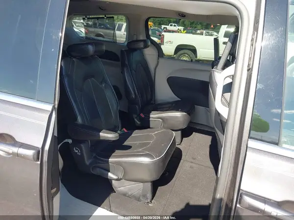 2C4RC1GG3HR837138 2017 CHRYSLER PACIFICA - Image 8