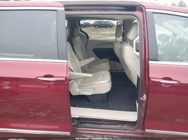 2C4RC1GG3HR838063 2017 CHRYSLER PACIFICA - Image 8